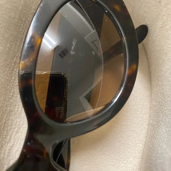 Tory Burch Kira Cat Eye Sunglasses - Tortoise - Picture 7 of 7